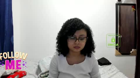 Snapshot of candy_val chatting on 06-07-26, 06:39 candy_val online show from 06-07-26, 06:39