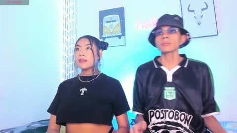 Snapshot of candyandmarilyn chatting on 12-18-25, 09:43 and MarilynHot online show from 12-18-25, 09:43