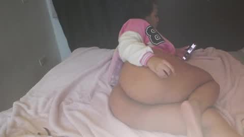 Snapshot of candyceeh chatting on 05-24-26, 05:34 Candy online show from 05-24-26, 05:34