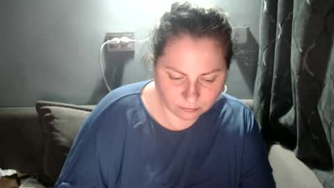 Laura online show from 12-22-25, 07:22