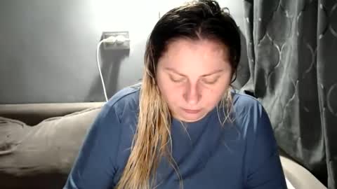 Laura online show from 04-04-26, 08:17