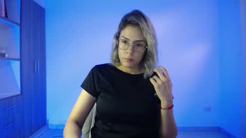 Candy Dowson online show from 10-24-25, 09:22