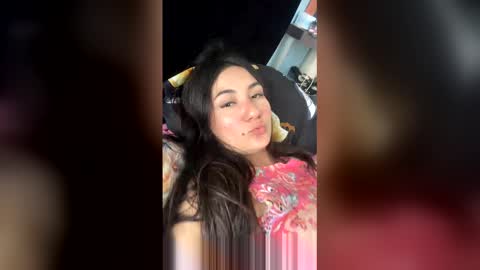 candygirl_24 online show from 12-15-25, 06:45