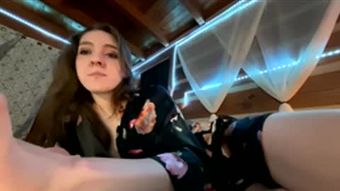 Snapshot of candygirlmae chatting on 03-10-26, 06:40 CandyGirl online show from 03-10-26, 06:40