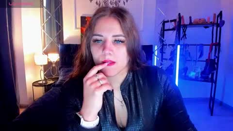 Snapshot of candykimmy chatting on 09-15-25, 12:32 Sofia online show from 09-15-25, 12:32