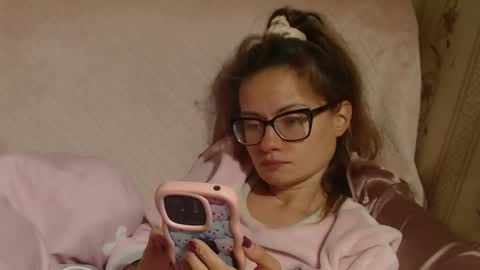 say meow and send tip  online show from 10-03-25, 06:49