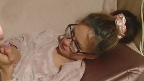 say meow and send tip  online show from 10-20-25, 07:36