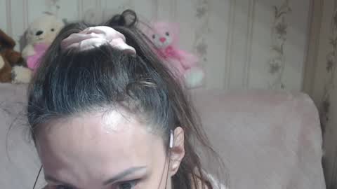 say meow and send tip  online show from 04-04-26, 02:58