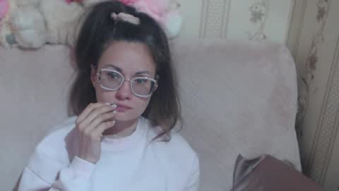 say meow and send tip  online show from 04-19-26, 11:09