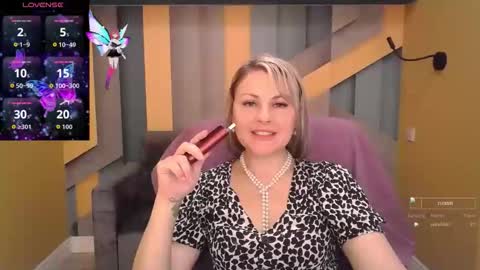 Snapshot of candylons chatting on 11-03-25, 06:36 CandyLons online show from 11-03-25, 06:36