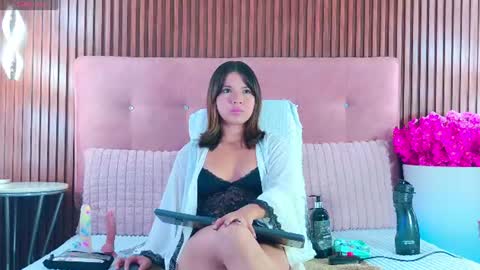 Snapshot of candymari chatting on 07-14-26, 11:27 Candy online show from 07-14-26, 11:27