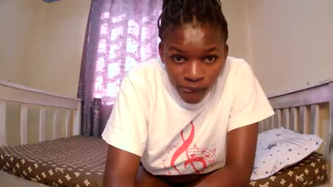Snapshot of candymia3 chatting on 01-08-25, 11:21 Candice online show from 01-08-25, 11:21