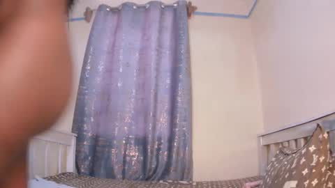 Snapshot of candymia3 chatting on 02-03-25, 07:18 Candice online show from 02-03-25, 07:18