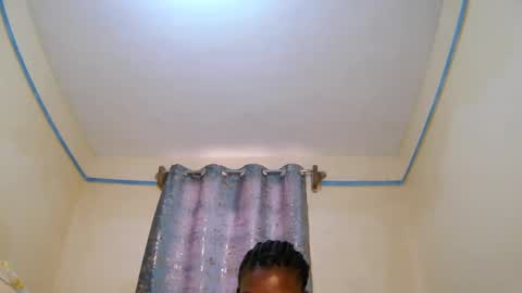 Snapshot of candymia3 chatting on 02-11-25, 05:47 Candice online show from 02-11-25, 05:47