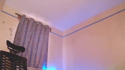 Snapshot of candymia3 chatting on 09-22-25, 08:38 Candice online show from 09-22-25, 08:38