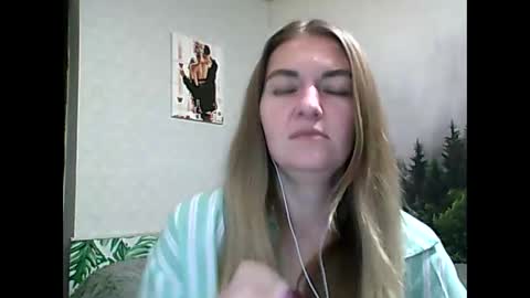 Daisy online show from 09-24-25, 08:23