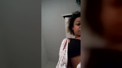 candyredxo2024 online show from 07-05-26, 04:47