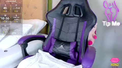 Snapshot of candyrose__ chatting on 06-26-26, 11:58 candyrose__ online show from 06-26-26, 11:58