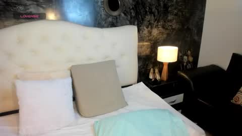 Allison online show from 12-02-25, 03:18