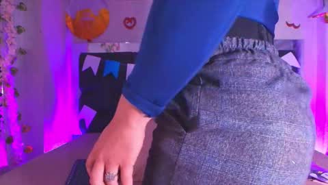 Snapshot of canela_osadaa_ chatting on 09-24-25, 11:57 Aura online show from 09-24-25, 11:57