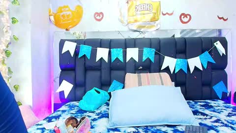 Snapshot of canela_osadaa_ chatting on 09-29-25, 11:59 Aura online show from 09-29-25, 11:59