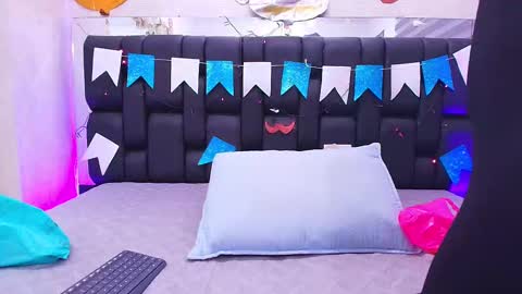 Snapshot of canela_osadaa_ chatting on 09-30-25, 11:59 Aura online show from 09-30-25, 11:59