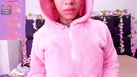 Snapshot of canela_osadaa_ chatting on 10-06-25, 11:51 Aura online show from 10-06-25, 11:51