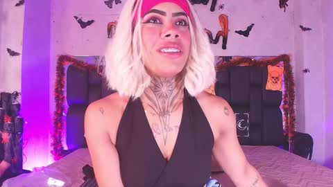 Snapshot of canela_osadaa_ chatting on 10-16-25, 11:55 Aura online show from 10-16-25, 11:55