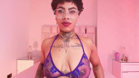 Aura  online show from 11-18-25, 11:58