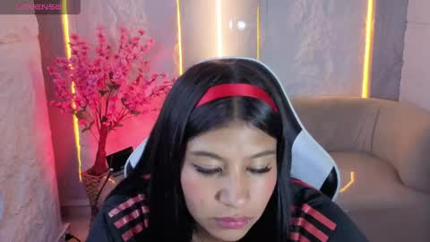 Canela  online show from 05-27-26, 01:24