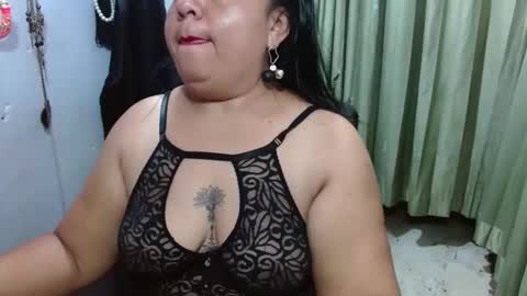 Snapshot of canelacollins chatting on 12-01-25, 05:01 CanelaCollins online show from 12-01-25, 05:01