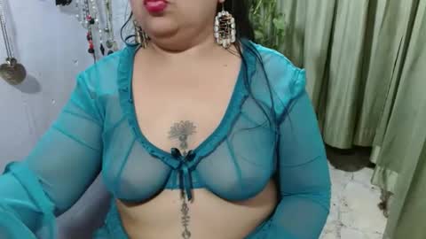 Snapshot of canelacollins chatting on 12-05-25, 03:59 CanelaCollins online show from 12-05-25, 03:59