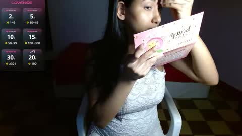 Violeta online show from 11-23-25, 05:07