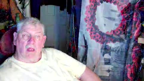 Snapshot of canoelicker69 chatting on 04-23-26, 07:05 canoelicker69 online show from 04-23-26, 07:05
