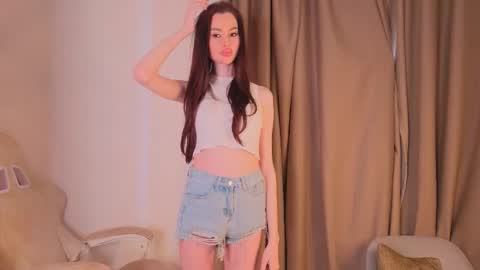 Snapshot of cantoofmoans chatting on 02-26-26, 09:30 Anna online show from 02-26-26, 09:30