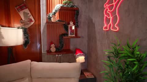 Snapshot of capizzi_ chatting on 12-20-25, 09:05 David Capizzi online show from 12-20-25, 09:05