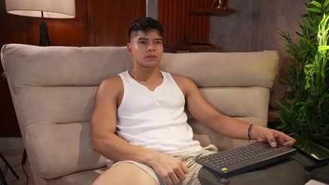 Snapshot of capizzi_ chatting on 01-17-26, 08:01 David Capizzi online show from 01-17-26, 08:01