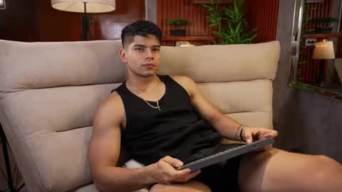 Snapshot of capizzi_ chatting on 02-27-26, 03:39 David Capizzi online show from 02-27-26, 03:39