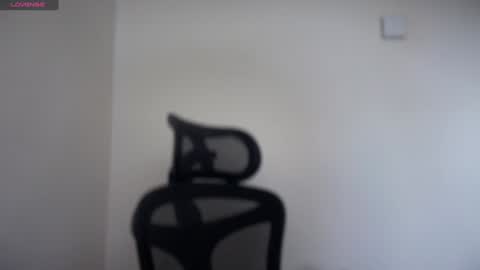 Snapshot of cappuccinokiss chatting on 01-27-25, 09:34 Emma online show from 01-27-25, 09:34
