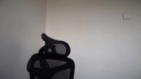 Snapshot of cappuccinokiss chatting on 10-03-25, 07:27 Emma online show from 10-03-25, 07:27