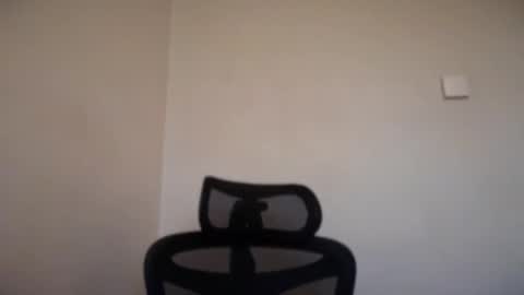 Snapshot of cappuccinokiss chatting on 10-09-25, 06:11 Emma online show from 10-09-25, 06:11