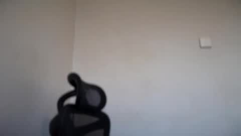 Snapshot of cappuccinokiss chatting on 10-16-25, 05:19 Emma online show from 10-16-25, 05:19