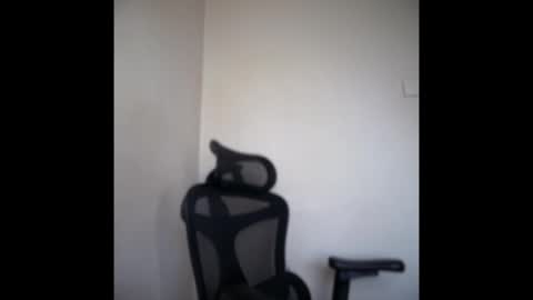 Emma online show from 05-18-26, 05:35