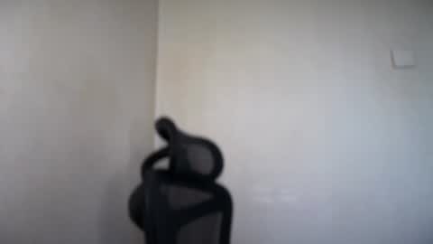 Snapshot of cappuccinokiss chatting on 06-17-26, 06:38 Emma online show from 06-17-26, 06:38