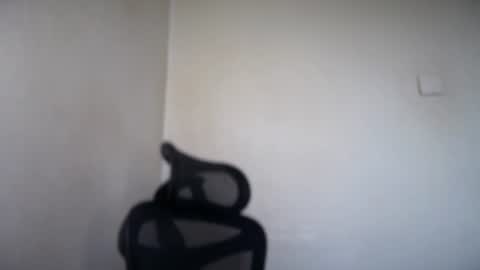 Snapshot of cappuccinokiss chatting on 06-30-26, 05:41 Emma online show from 06-30-26, 05:41
