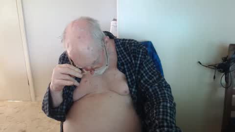 Snapshot of capt5105 chatting on 04-27-26, 03:26 capt5105 online show from 04-27-26, 03:26