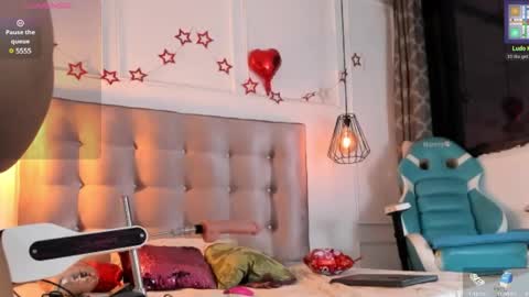 Snapshot of caraiosh_ chatting on 02-26-25, 11:41 Cara online show from 02-26-25, 11:41