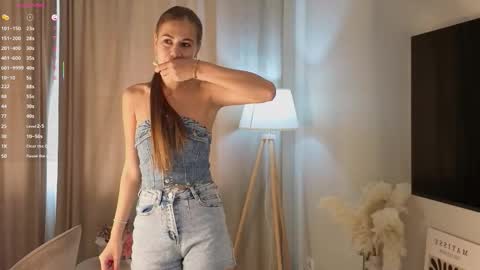 Bella online show from 10-05-25, 06:12