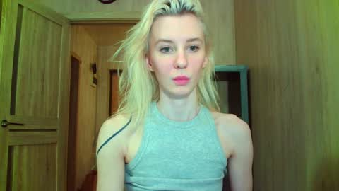 caramel online show from 01-12-25, 07:53