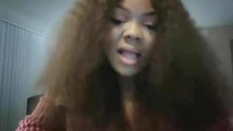 Snapshot of caramel_sexy4u chatting on 11-22-25, 04:44 caramel_sexy4u online show from 11-22-25, 04:44